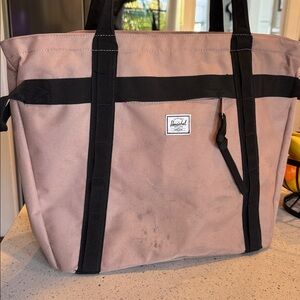 Herschel Tote GUC